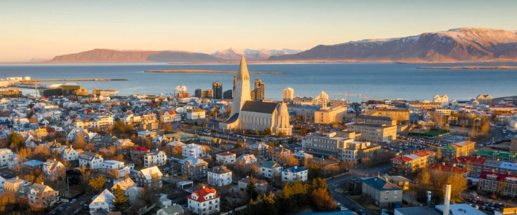 Layover in Reykjavik, Iceland: Guide to Experience the Best in Hours