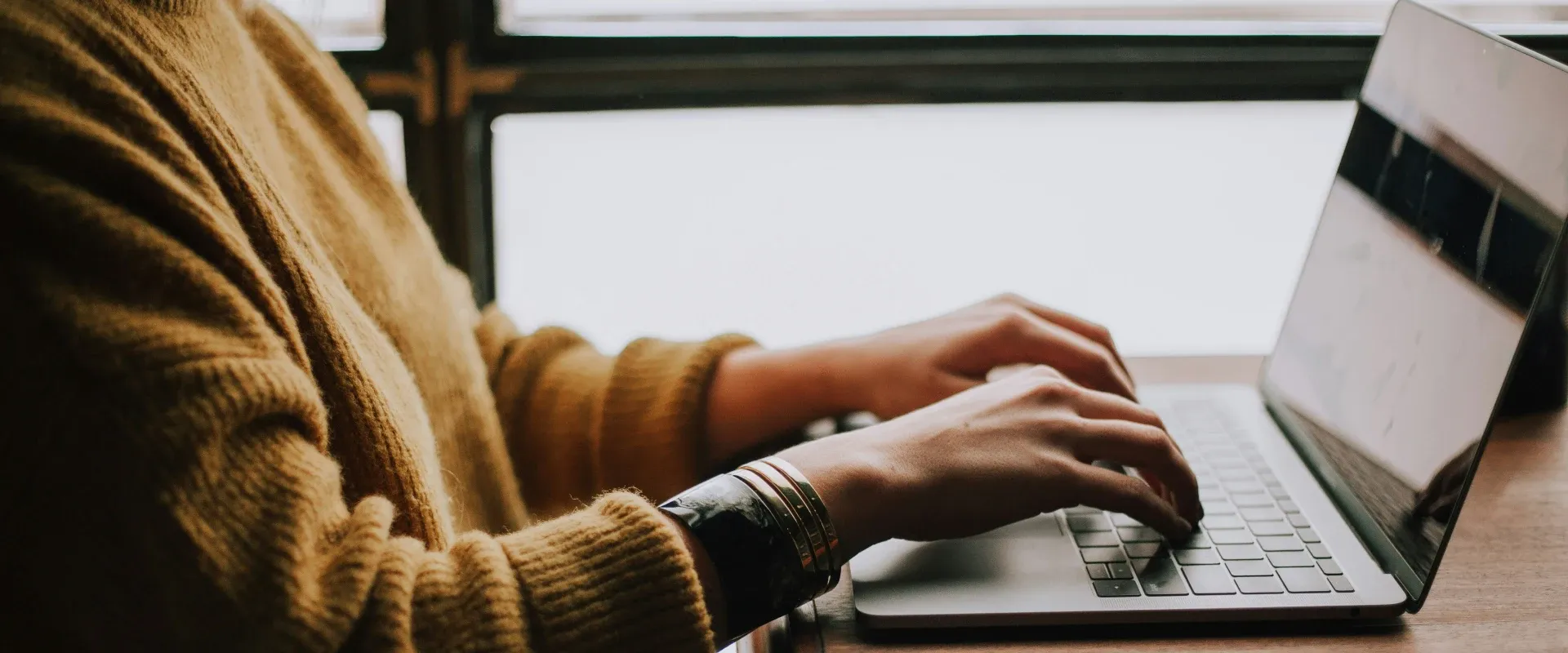 Skyscanner vs. Kayak: Which Travel Search Engine Finds You Cheaper Flights?